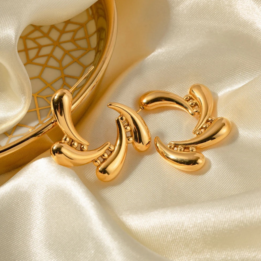 Aqua Drop Twirl Earring