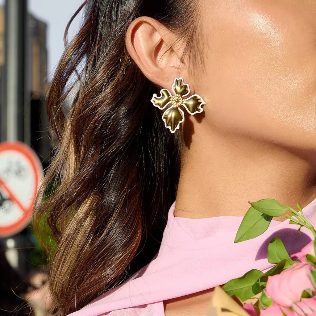 Solene Floral Earrings