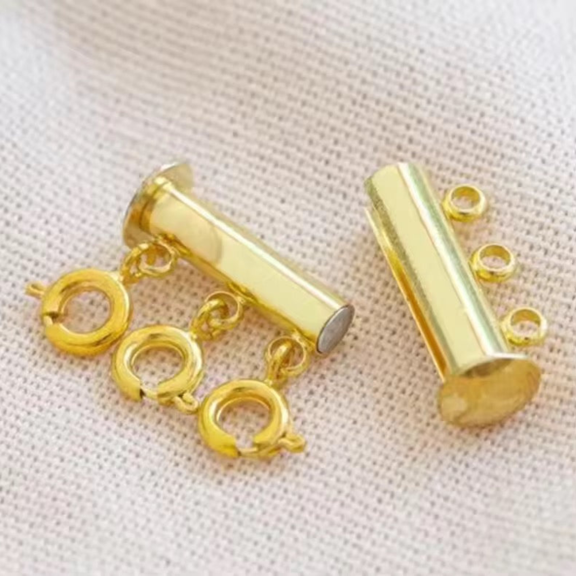 Magnetic Necklace Stacker
