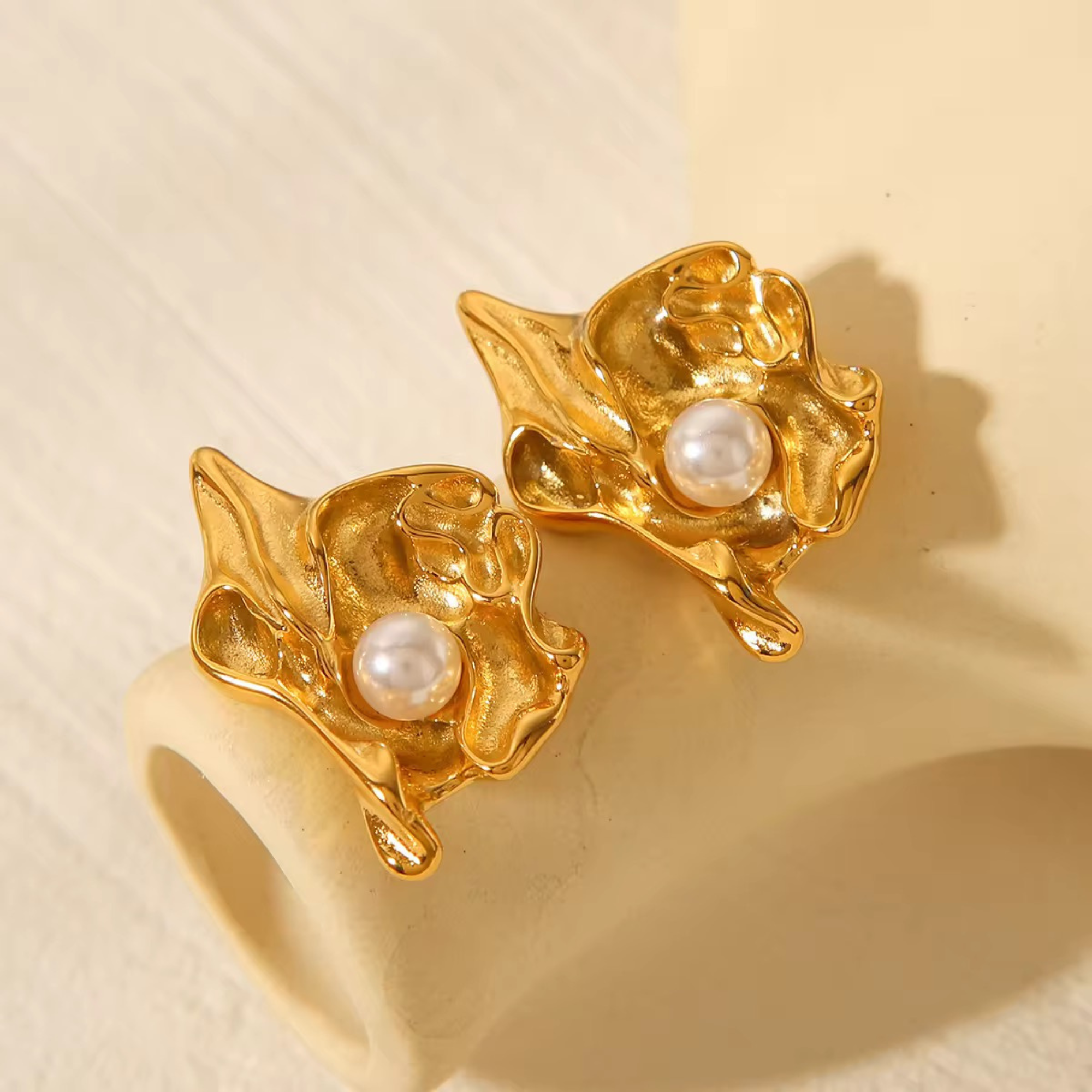 Rouched Pearl Earrings