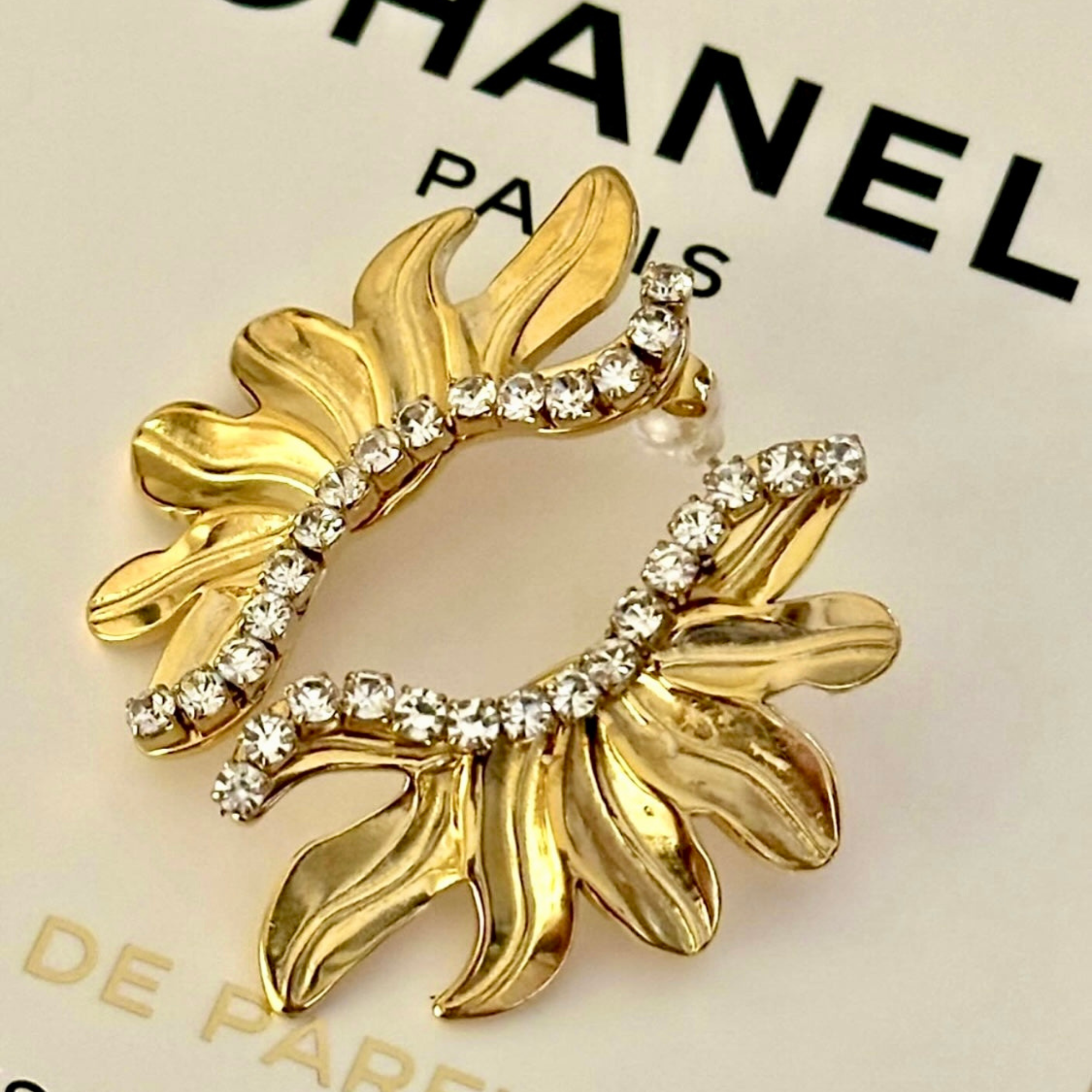 Lumière Leaf Studs