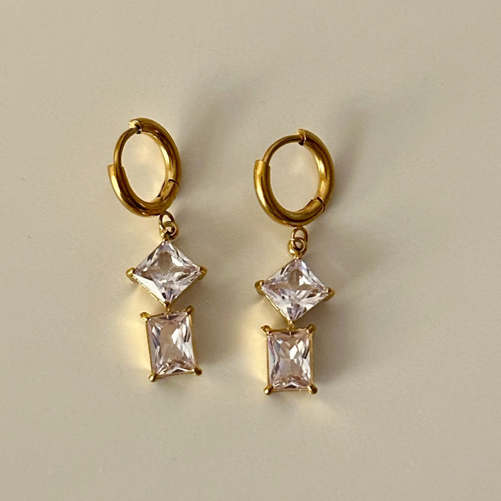 Zig - Zag zircon Dangler
