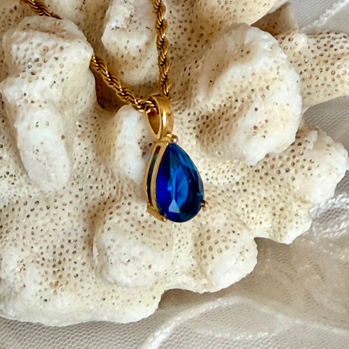 Aura Teardrop Necklace