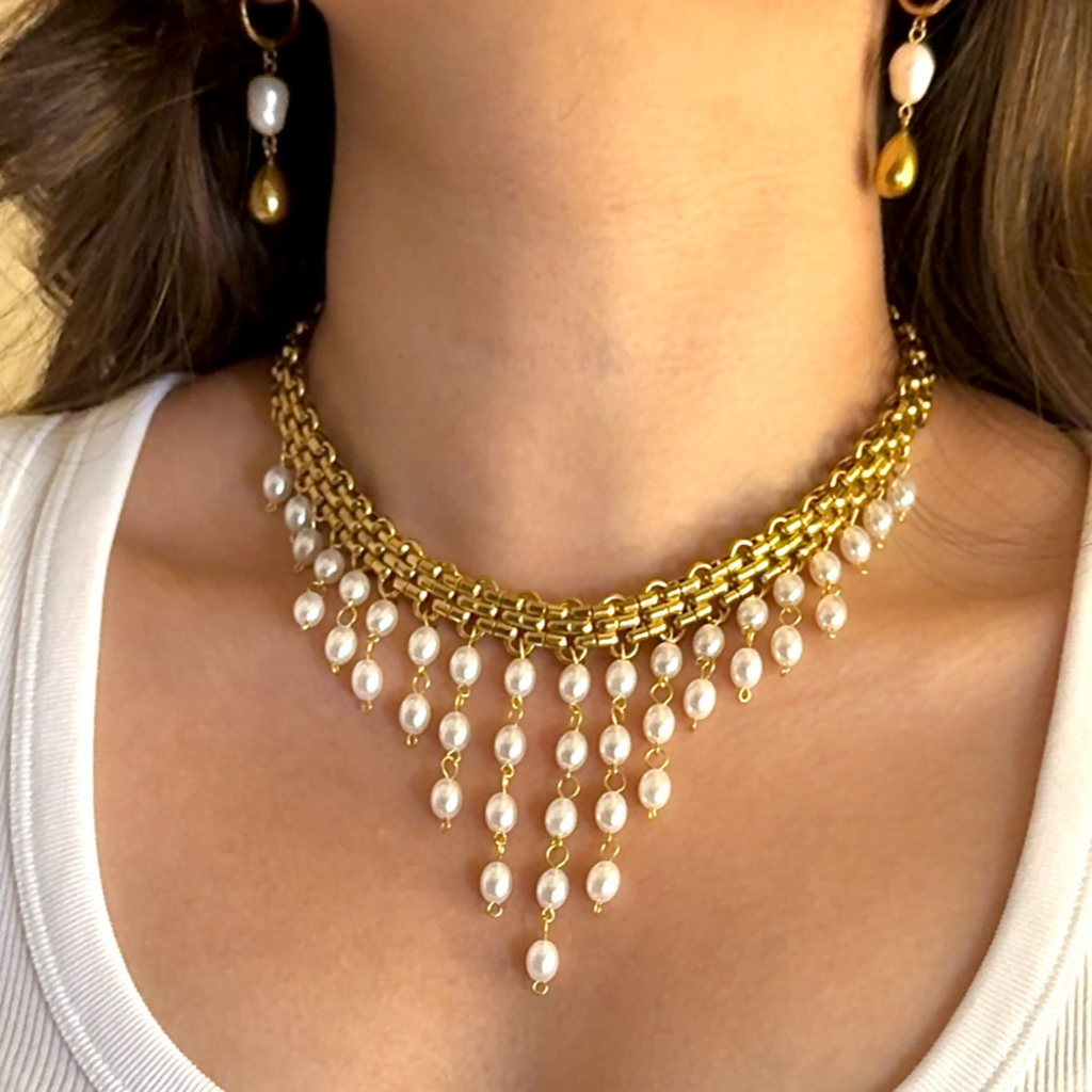 Heirloom Pearlfall Necklace