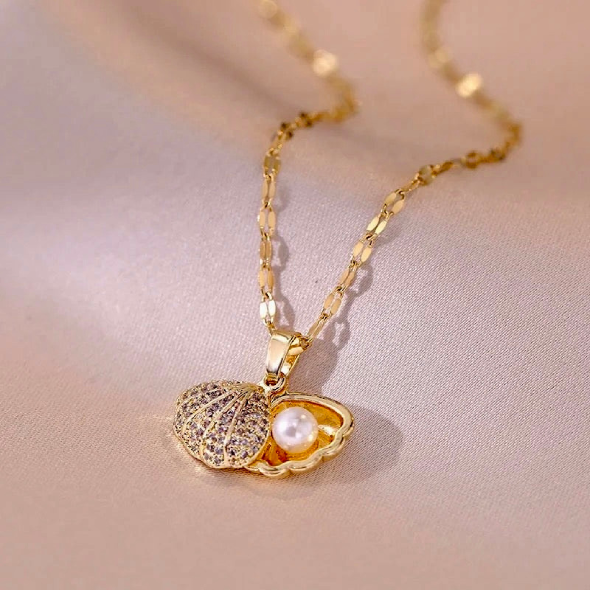 Pearl In The Shell Necklace