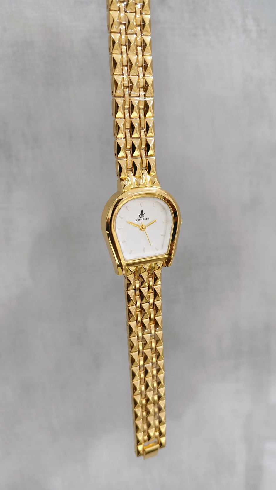 Kairo Watch