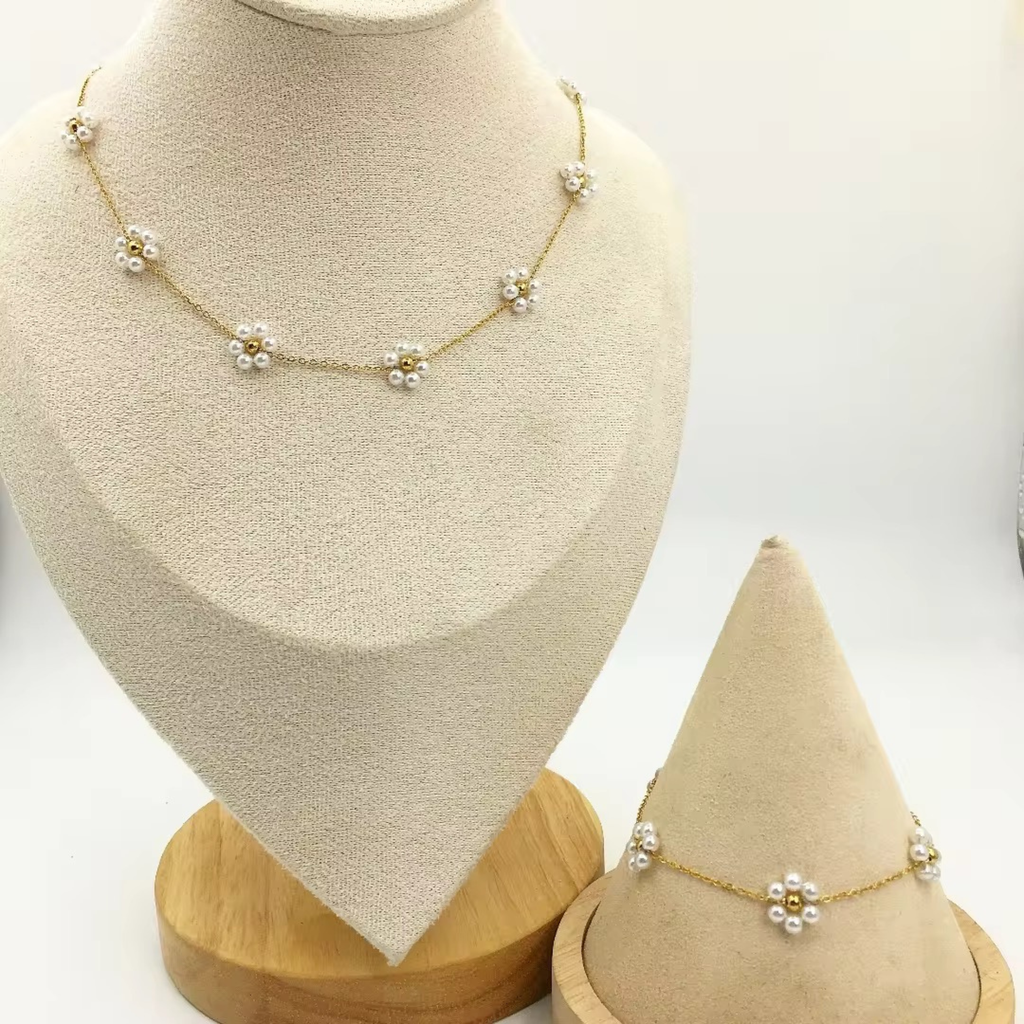 Daisy Dreams Necklace