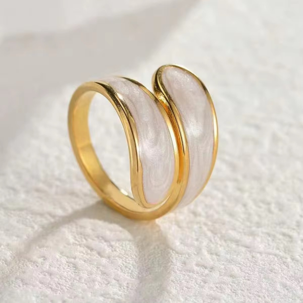 Overlapping Enamel Ring