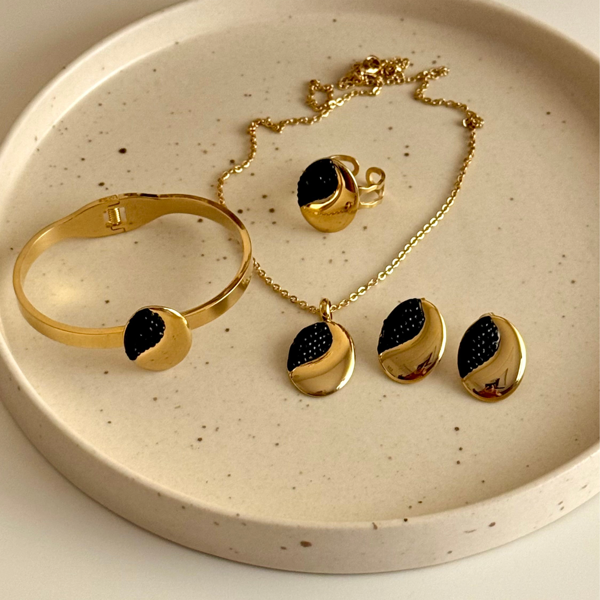 Auralis Set ( Necklace + Earrings + Ring + Bracelet)