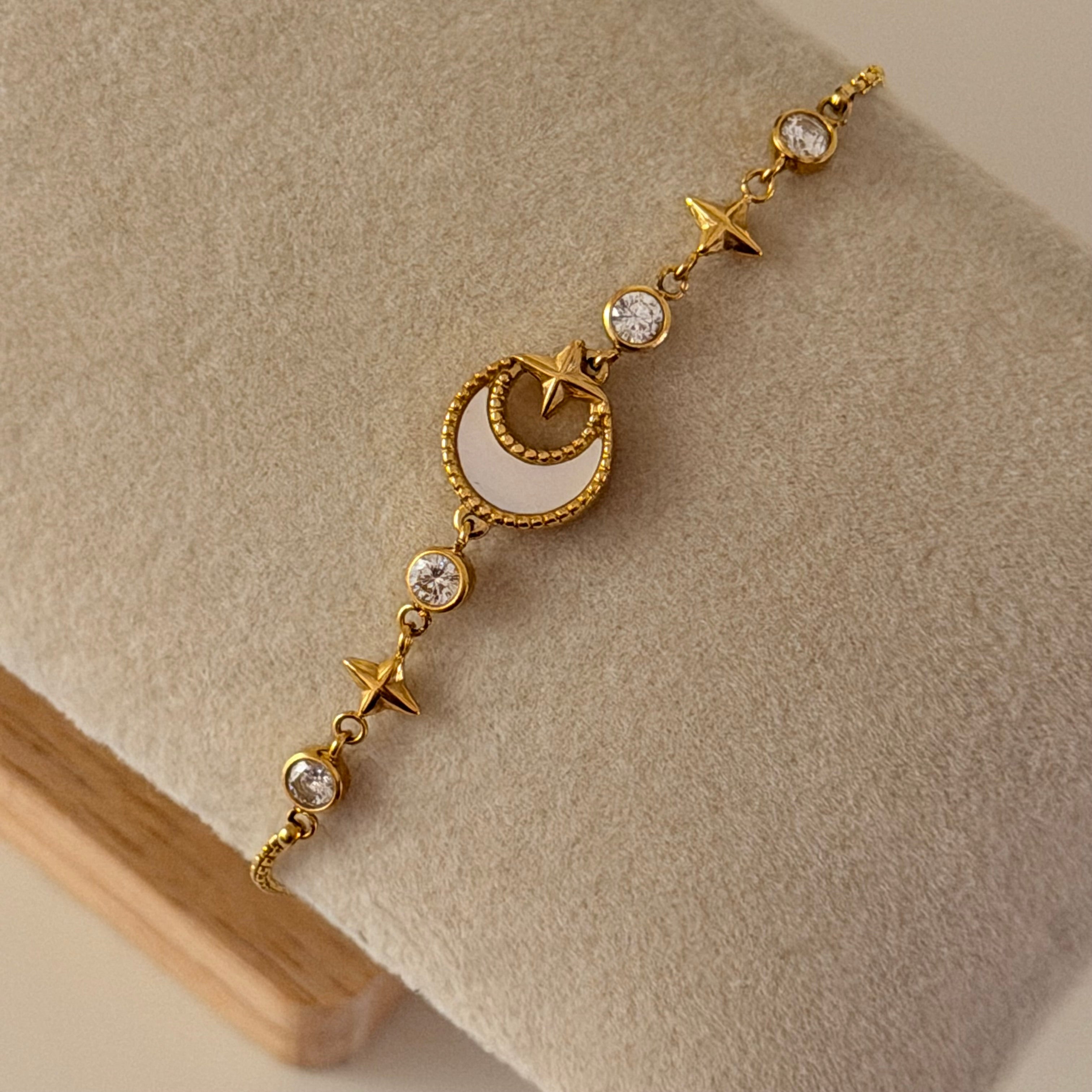 Velaris Moonfall Bracelet