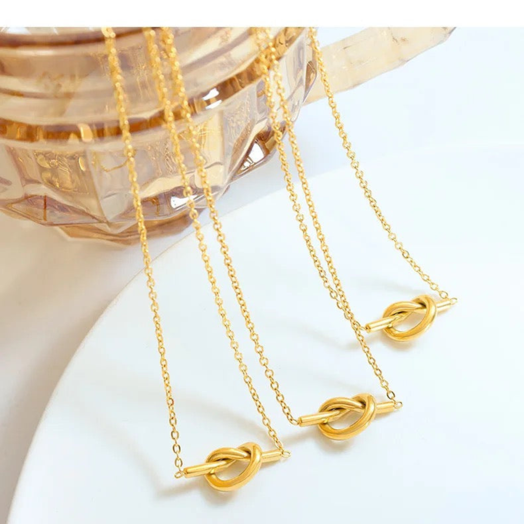 Brynlee Knot Necklace