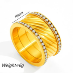 Luna Twist Ring