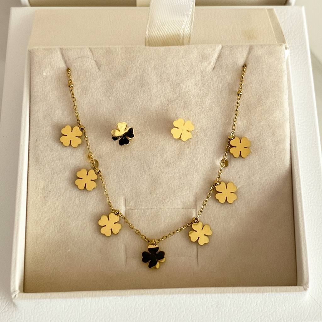 Golden Clover Charm Set