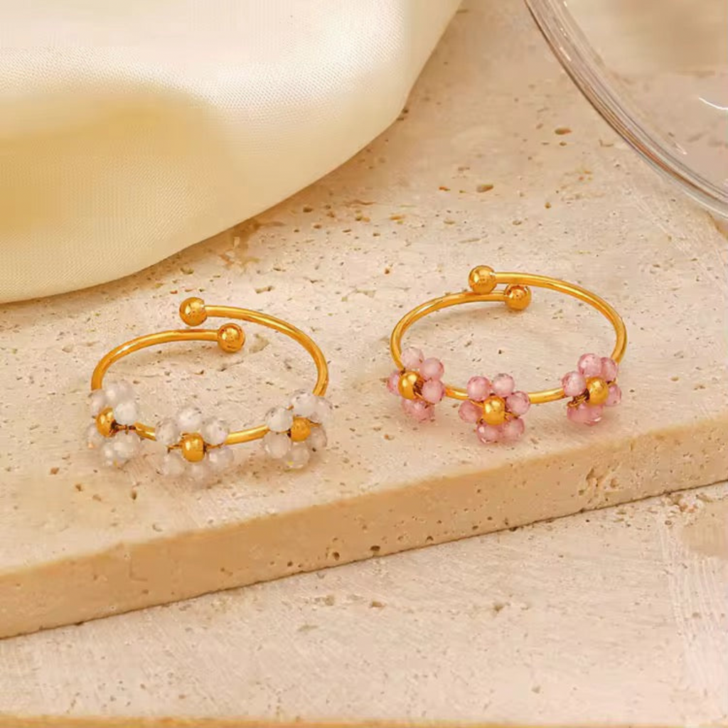 Delicate Daisy Ring