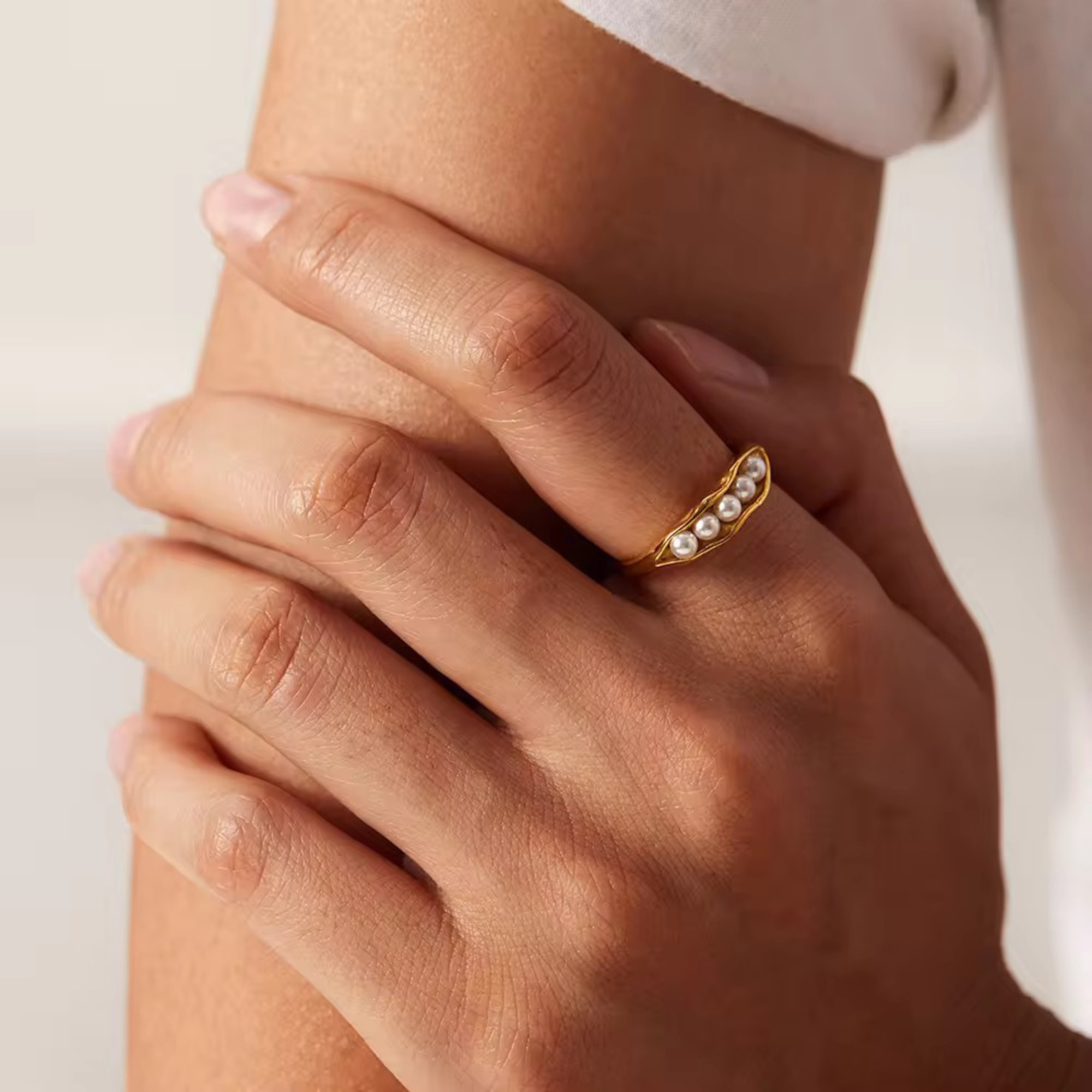 Josien Pea Pod Adjustable Ring