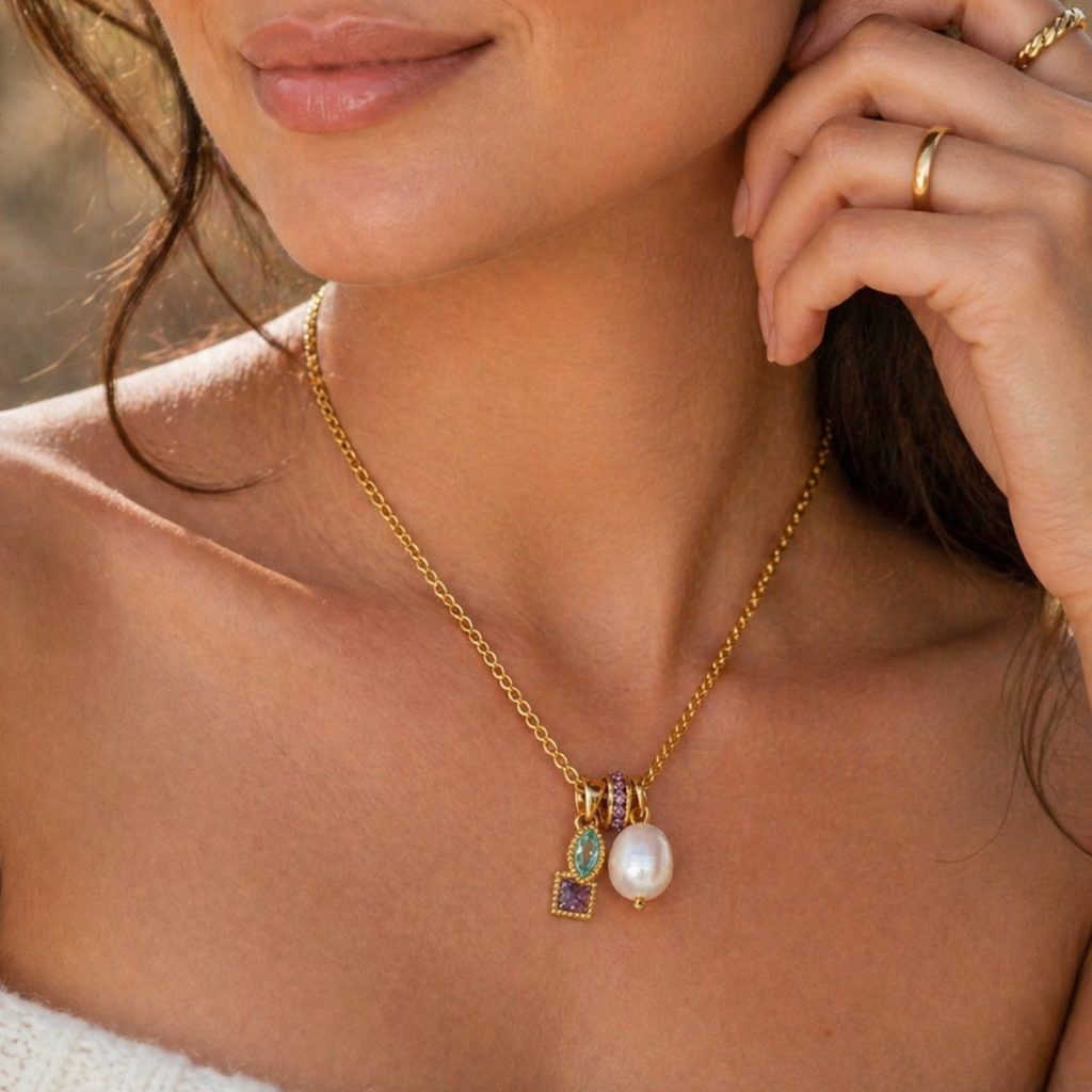 Unica Charm Necklace