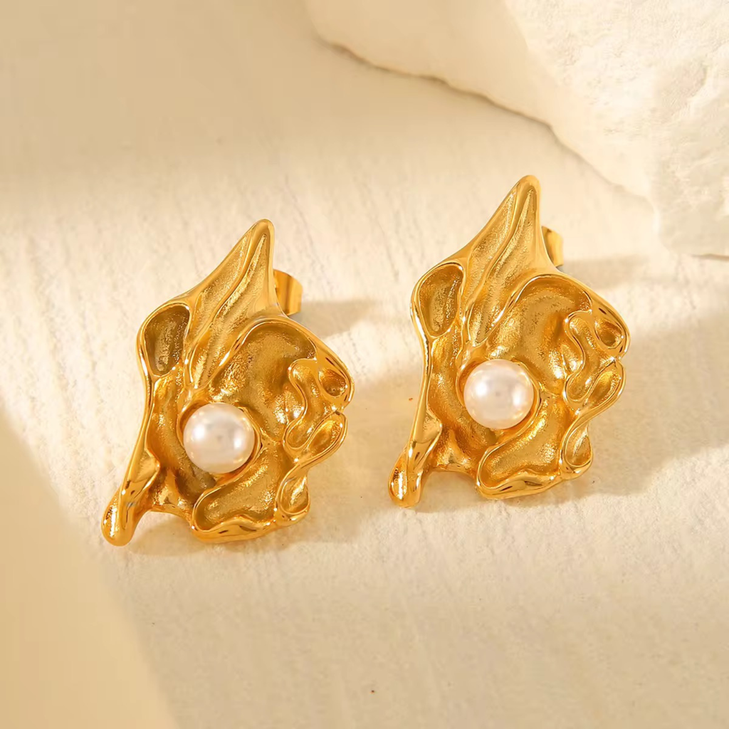 Rouched Pearl Earrings