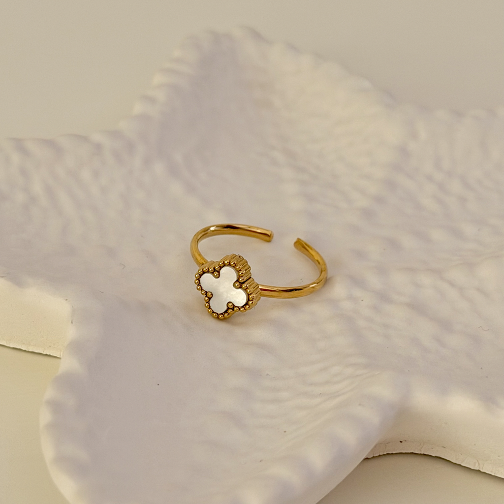 Clover Luxe Ring