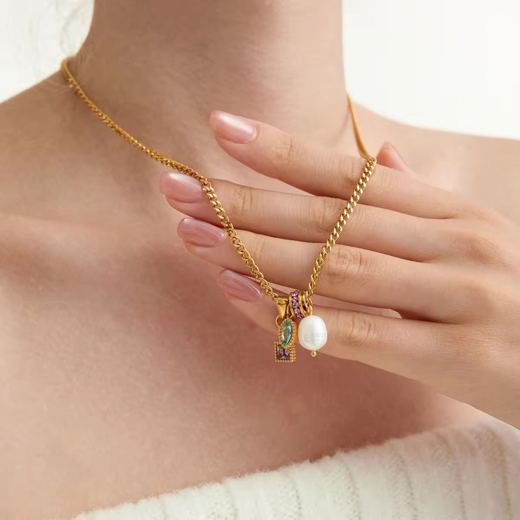 Unica Charm Necklace