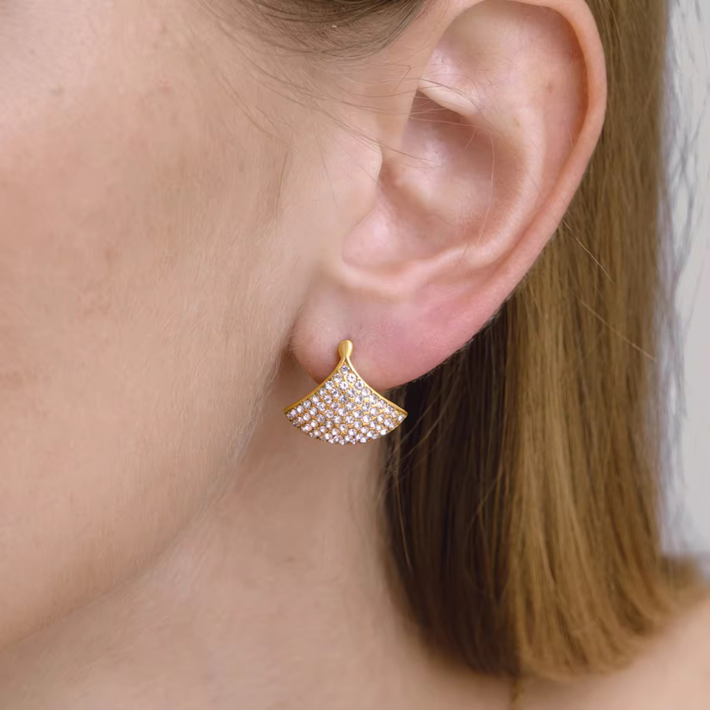 Luna Hoops