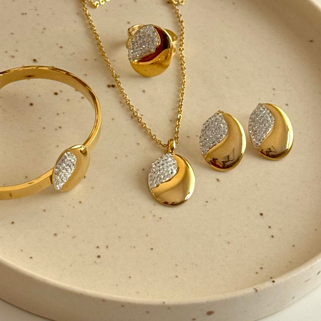 Auralis Set ( Necklace + Earrings + Ring + Bracelet)
