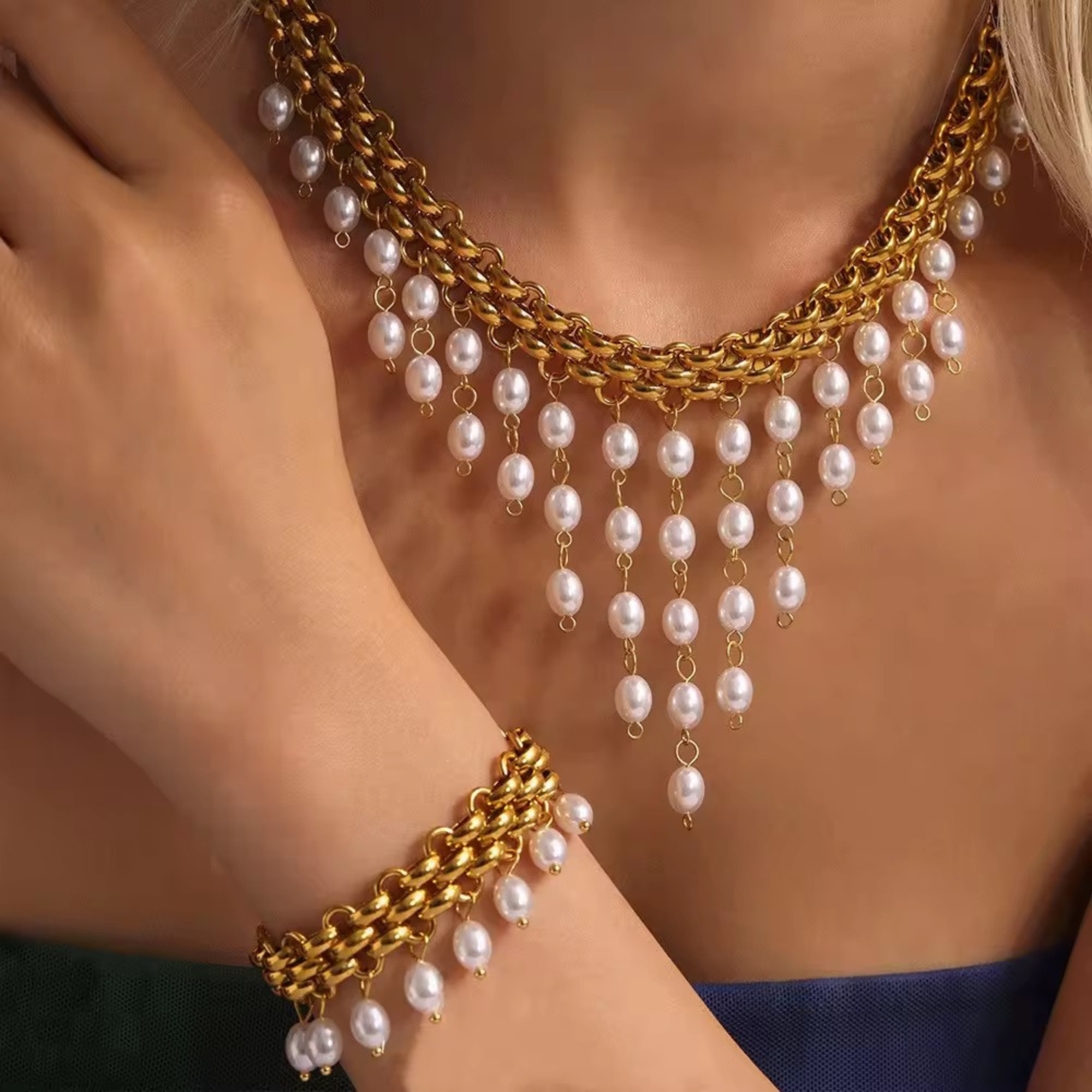 Heirloom Pearlfall Necklace