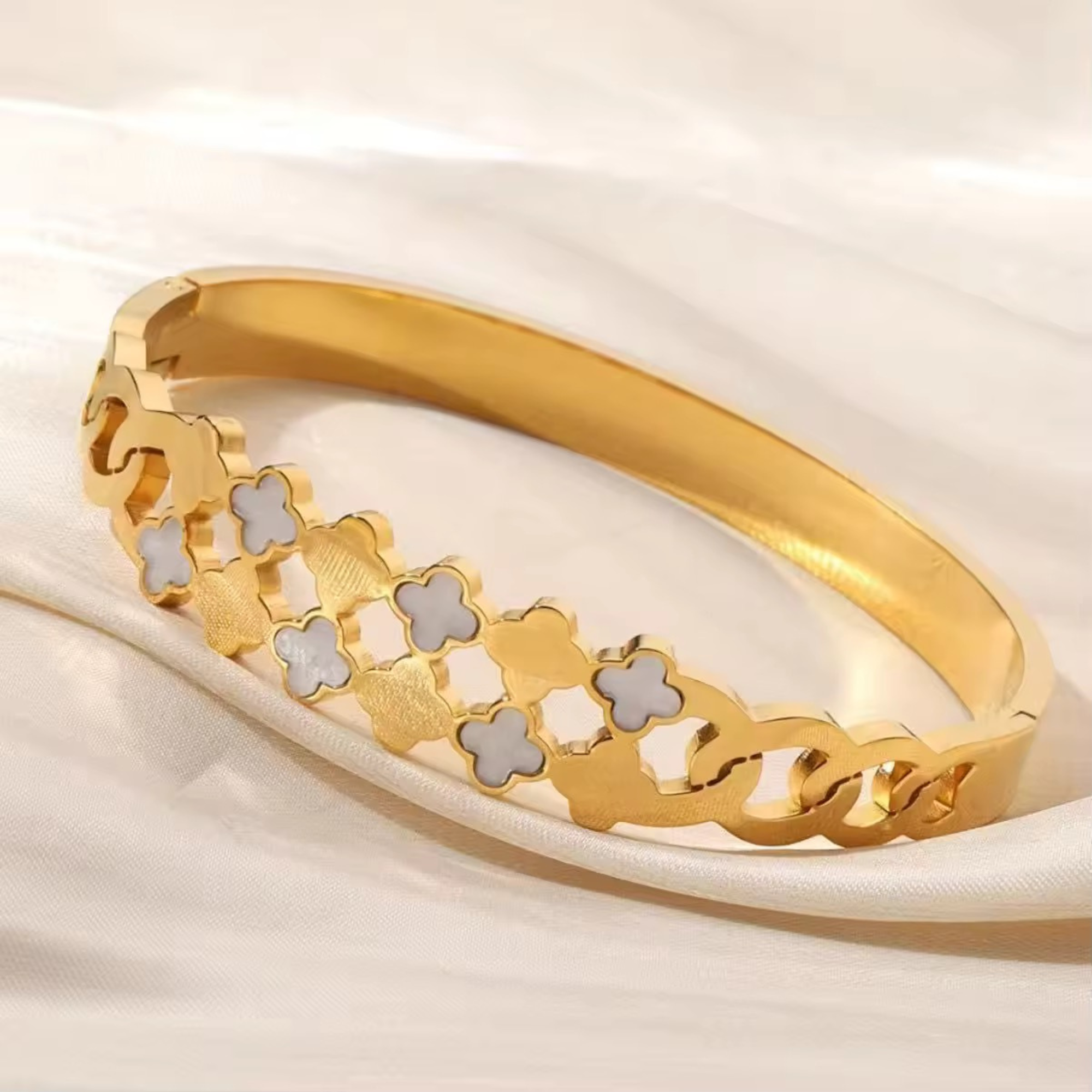 Lumine Bracelet