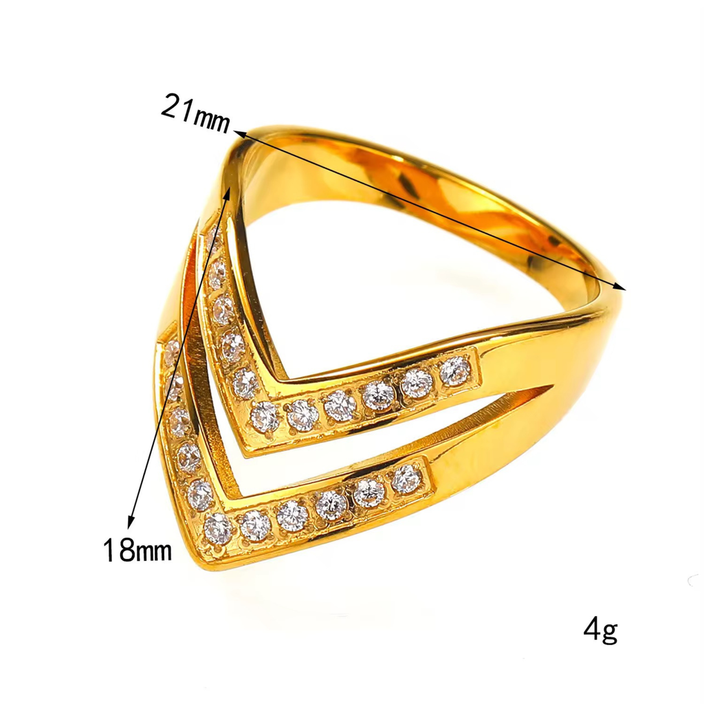 V Royale Ring