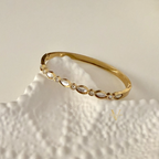 Iris Link Bangle ( Small Size-2.4”)