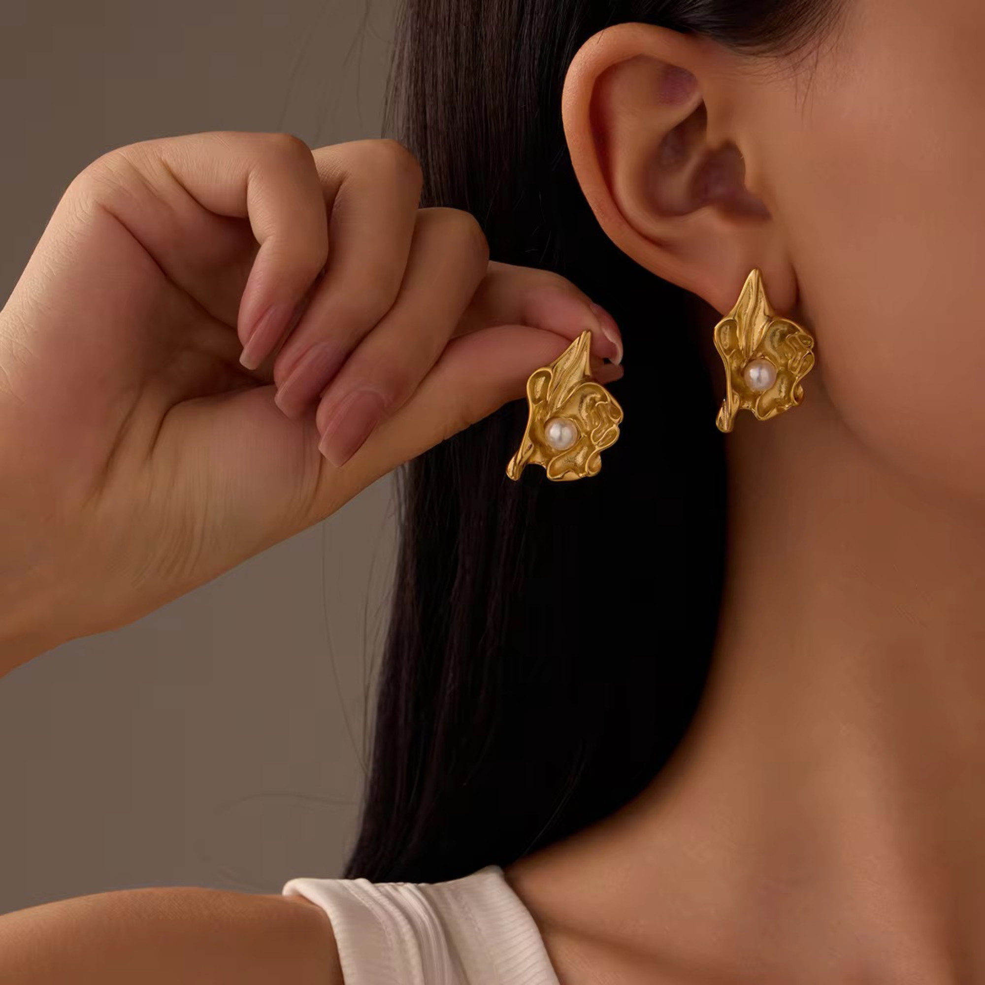 Rouched Pearl Earrings