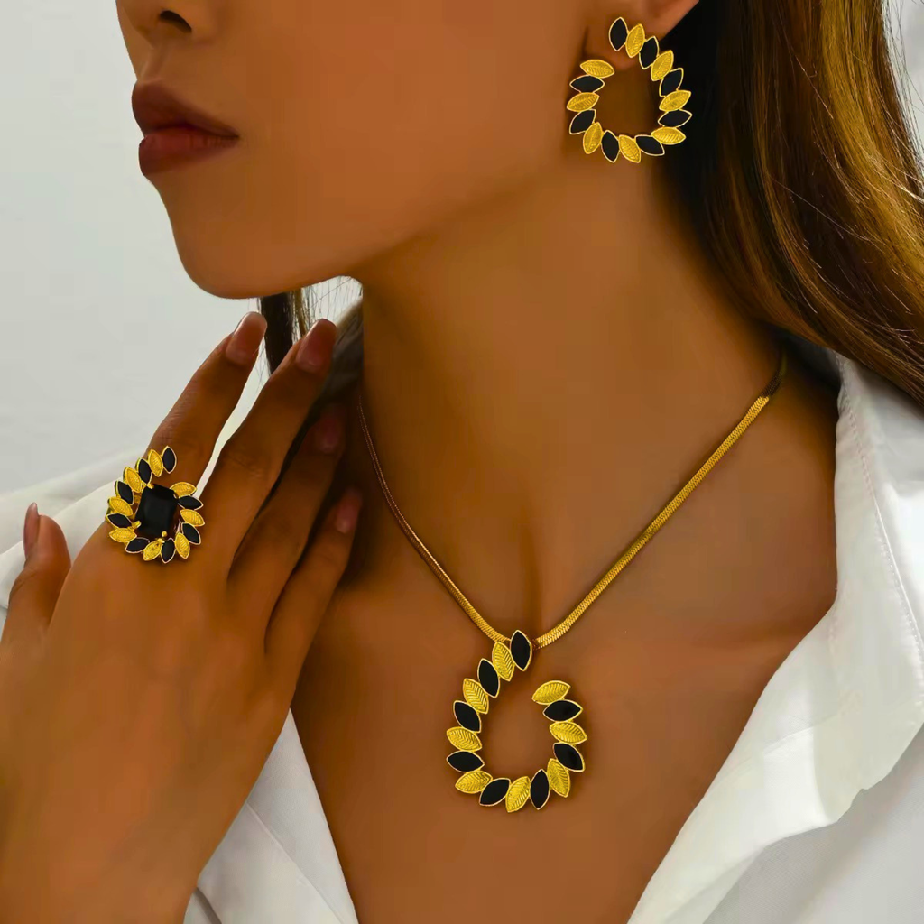 Leaf Trail Set ( Necklace + Earrings + Ring )