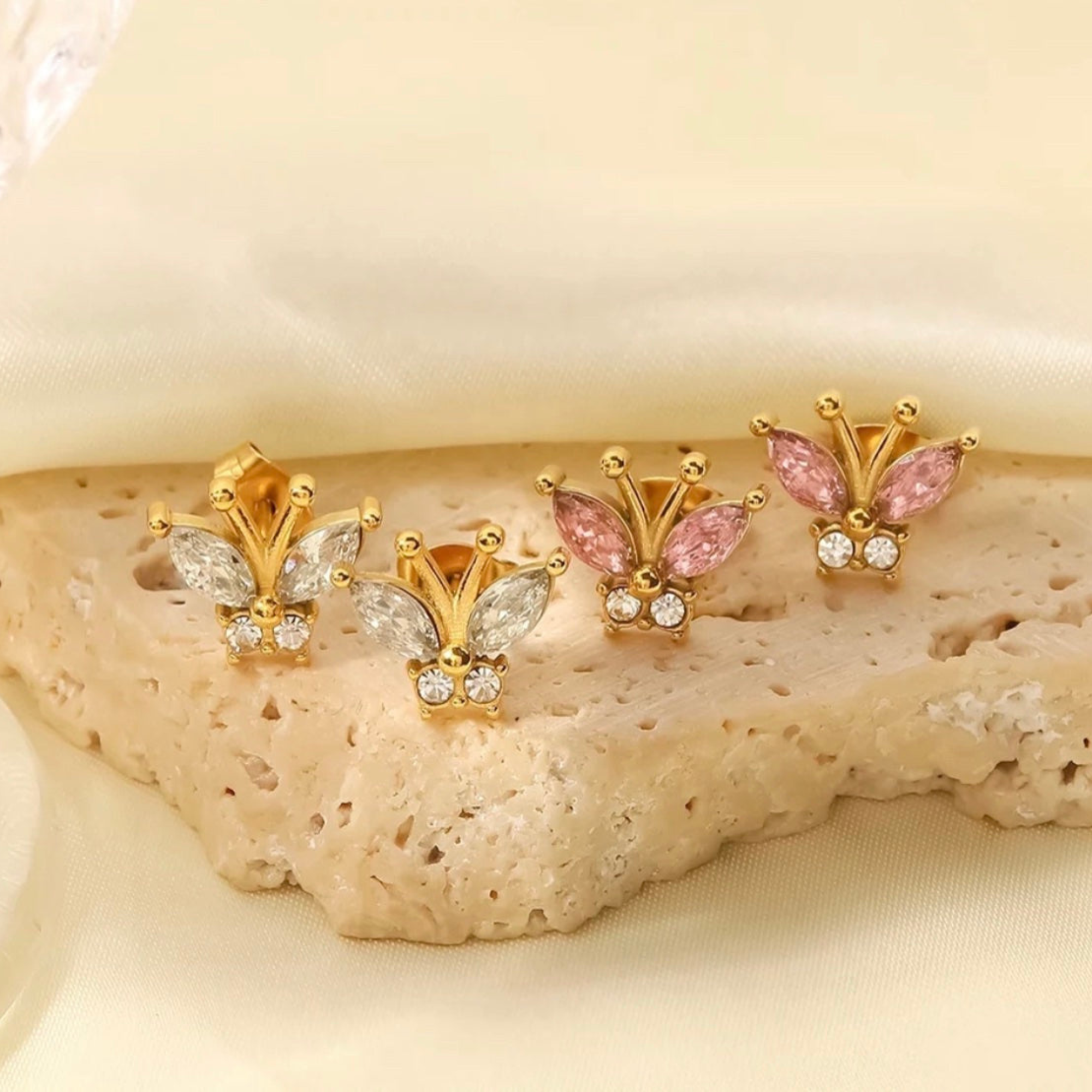Vida Butterfly Studs