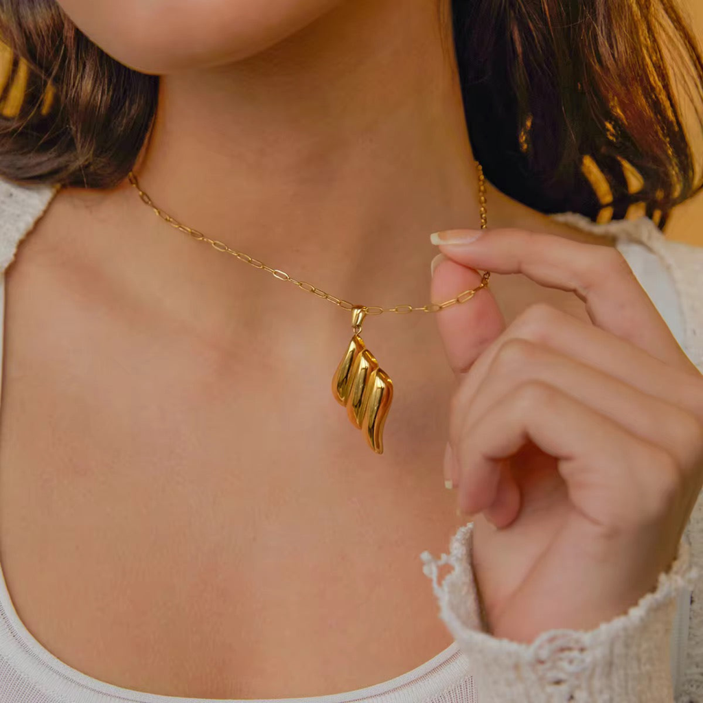 Golden Ripple Necklace