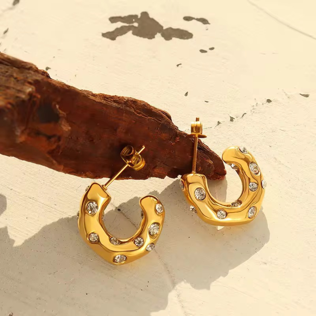 Emilia U-Shaped Hoops
