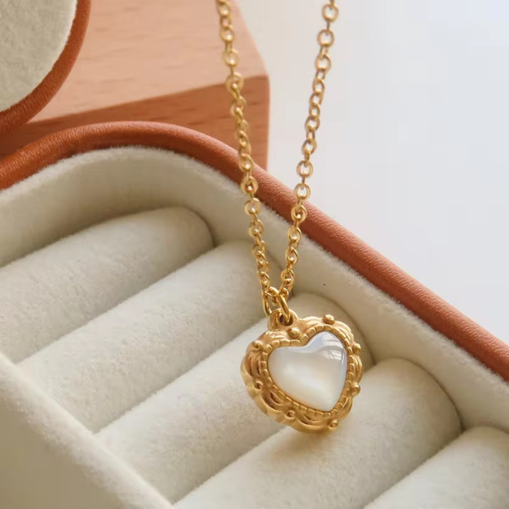 Jane Heart Necklace