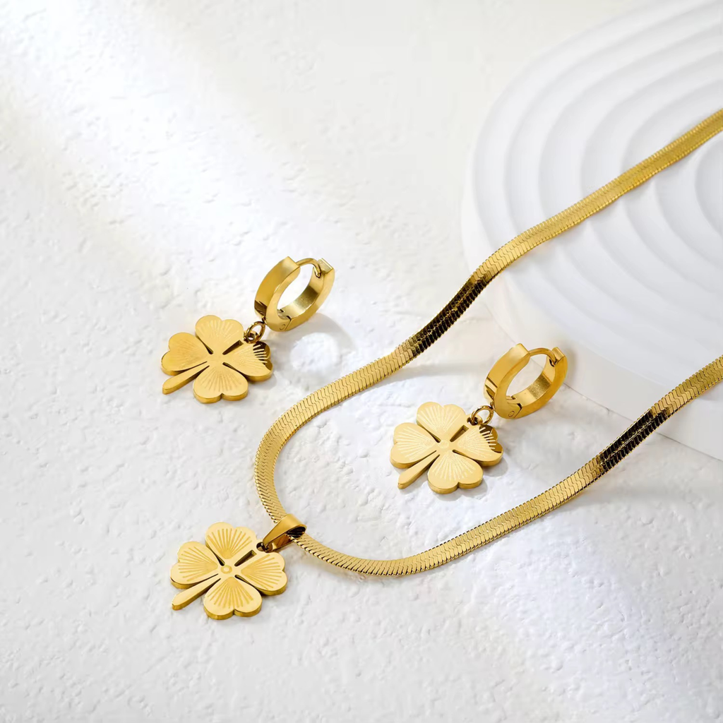 Charmé Clover Set