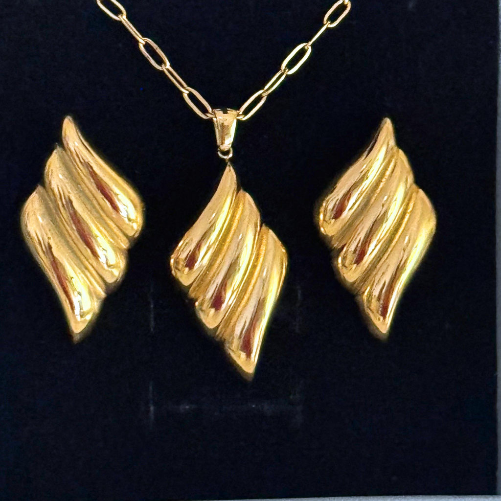 Golden Ripple Set ( Necklace + Earrings)