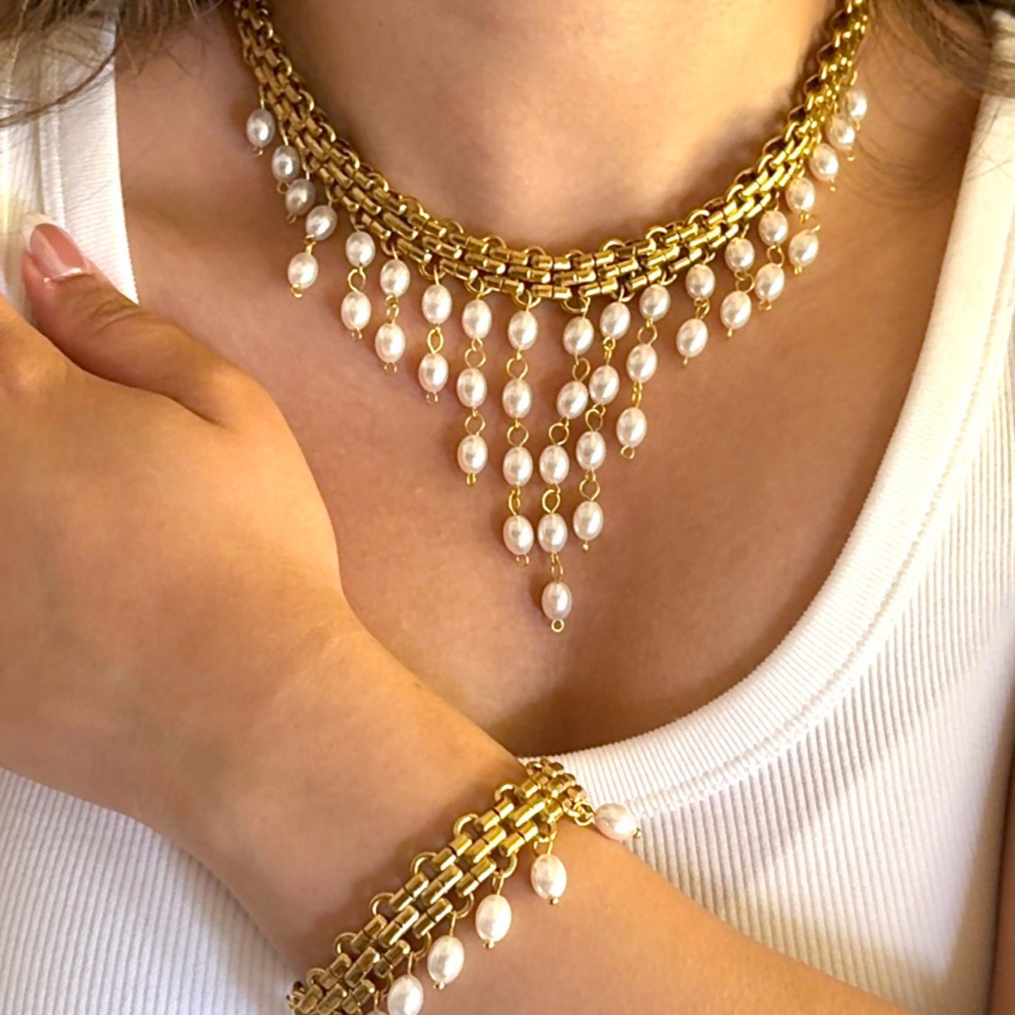 Heirloom Pearlfall Necklace