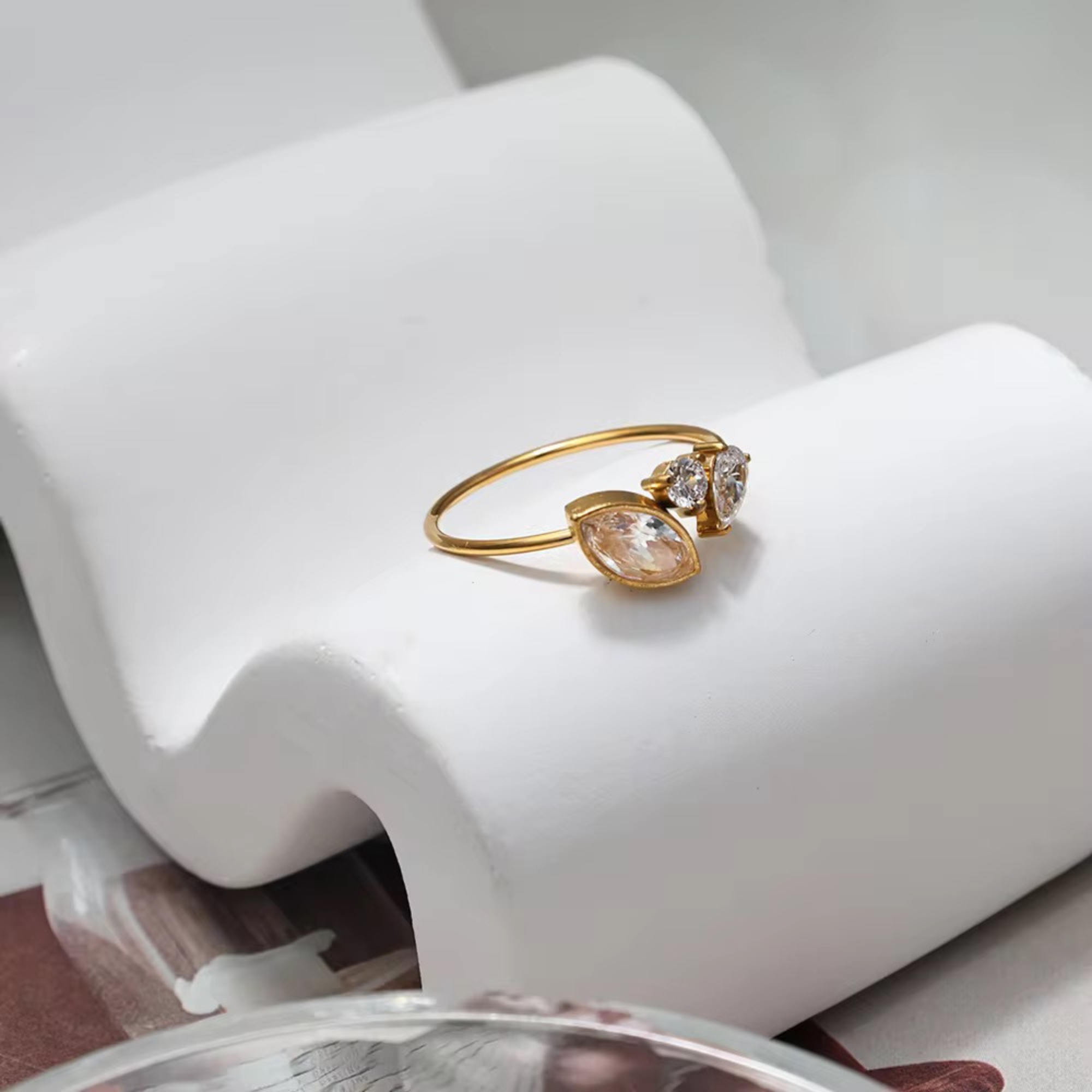 Aurora Trio Ring