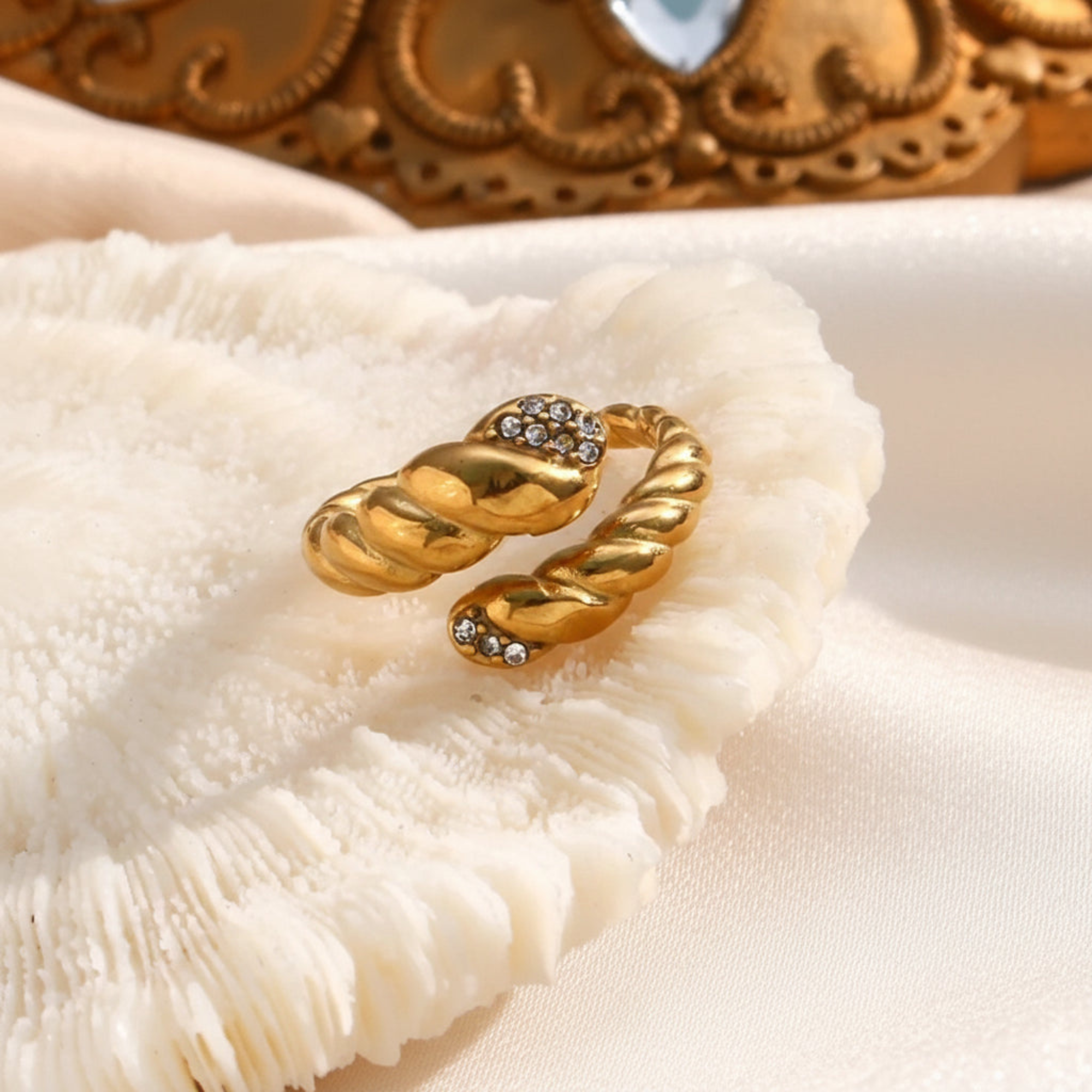 Harlee open ended adjustable ring