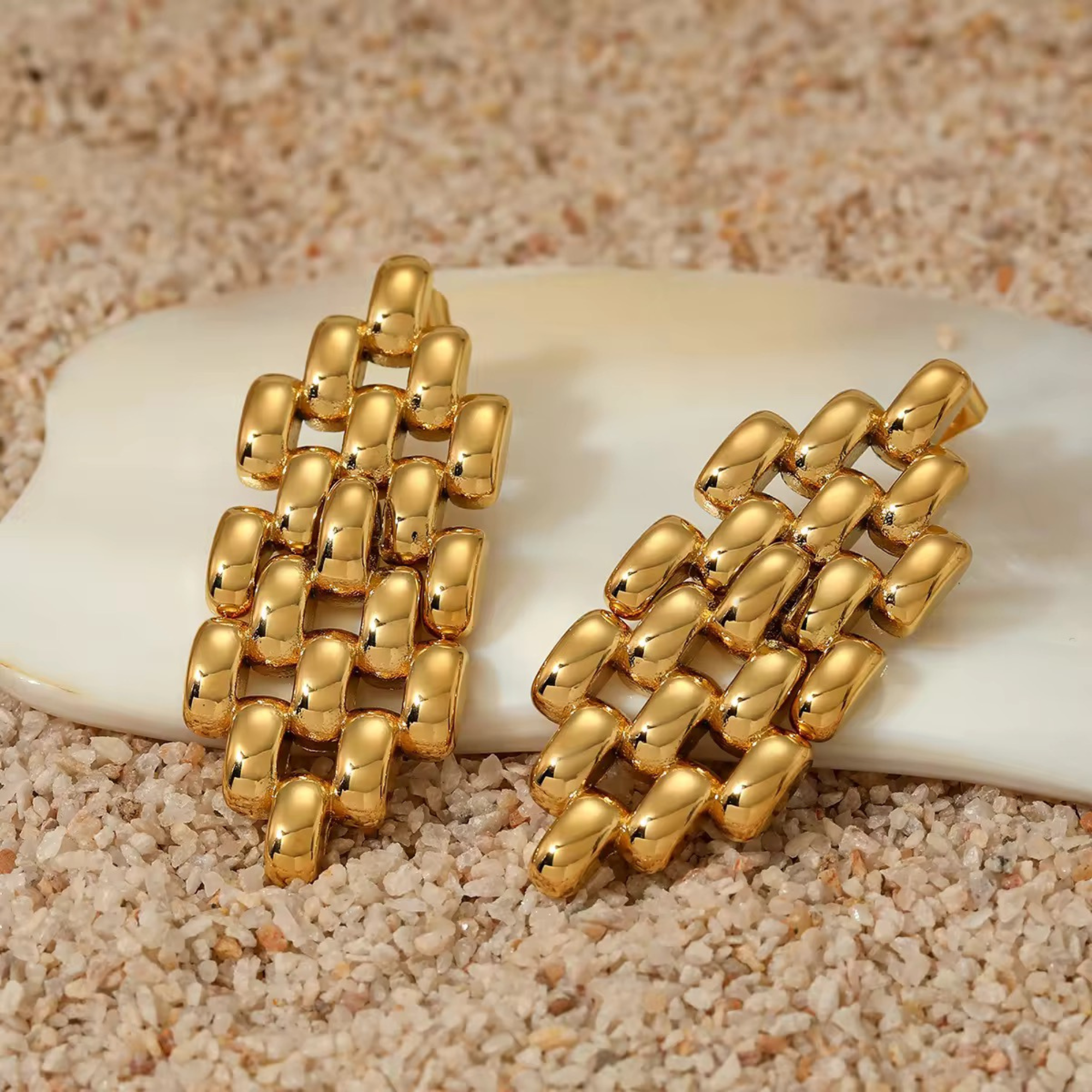 Geometric Maze Studs
