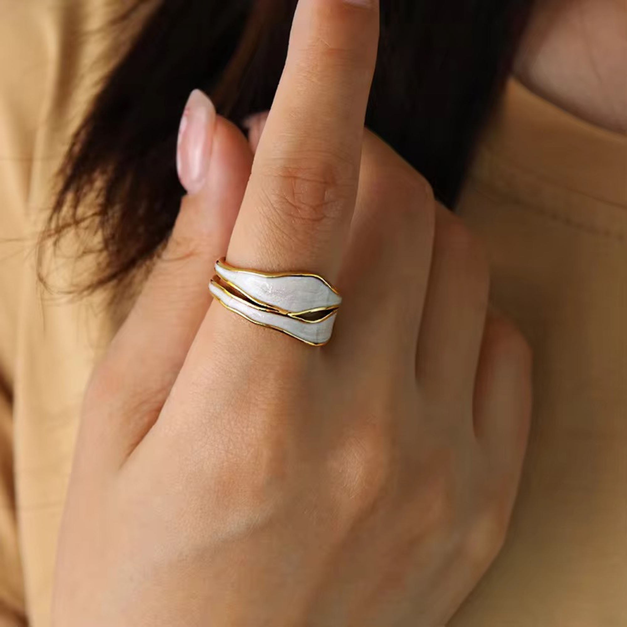 Asymmetrical Enamel Ring