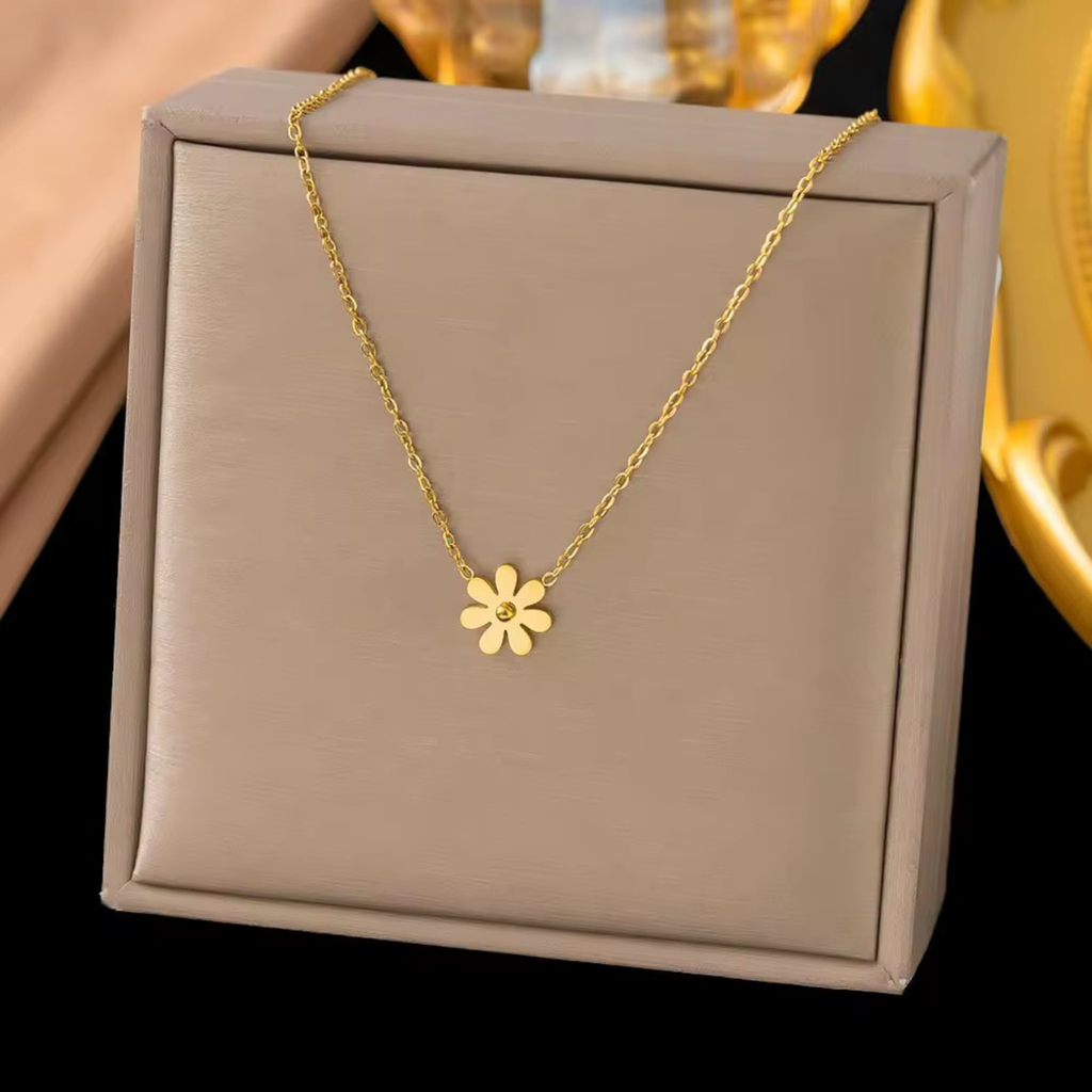 Daisy Fleur Necklace