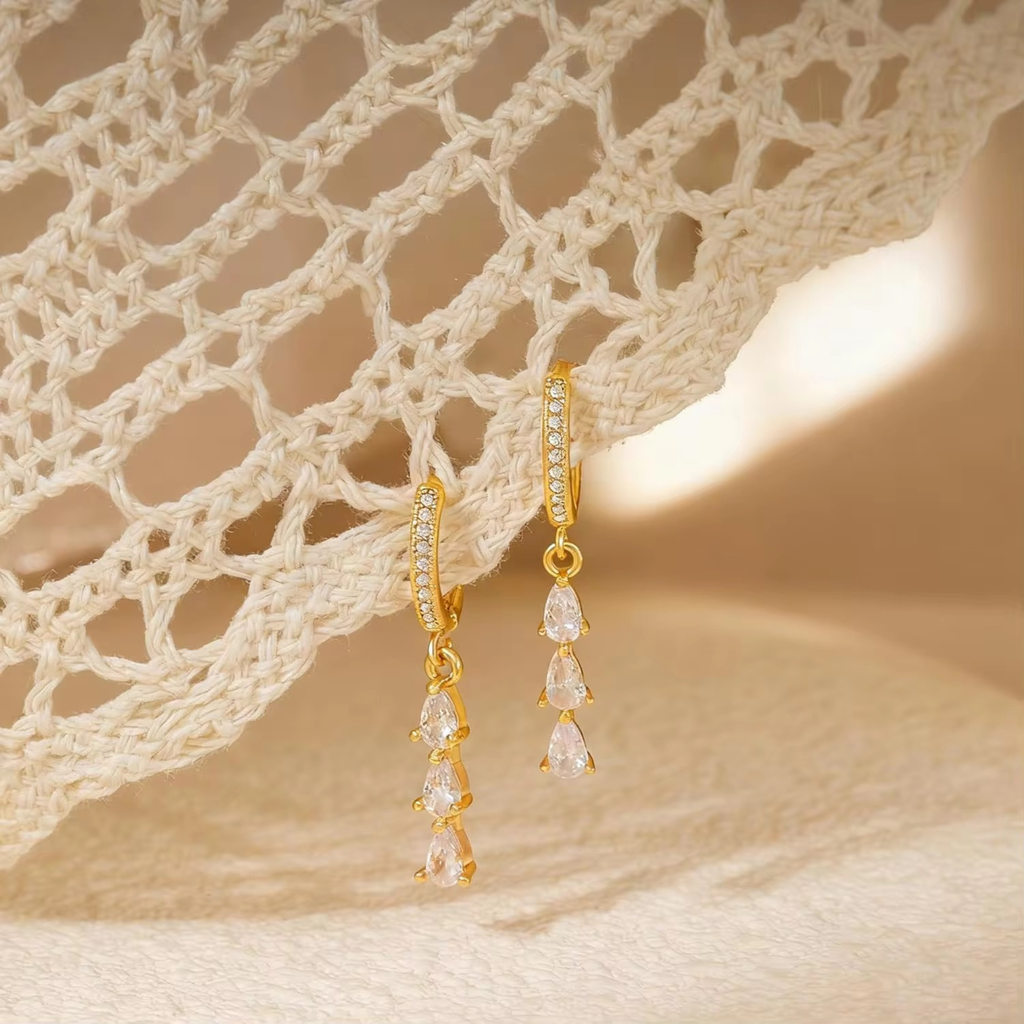 Elara Hoops