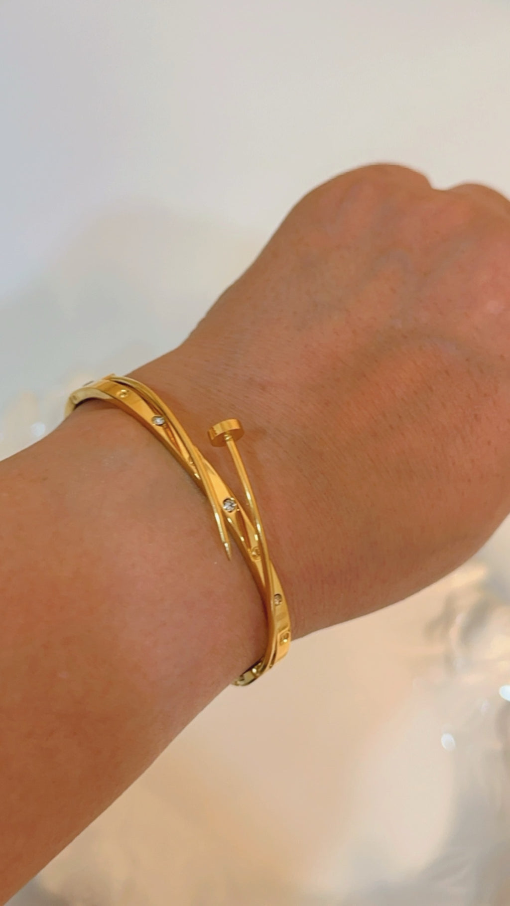Sleek Nail Stone Bracelet